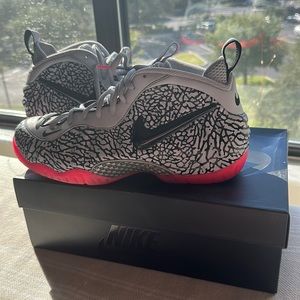 Worn once! Nike Air Foamposite Pro PRM, Size 11